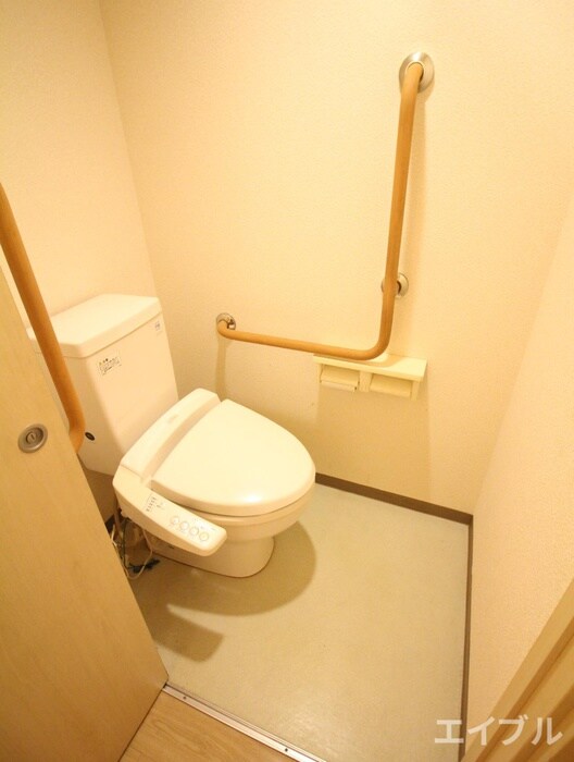 物件内観写真13　(トイレ)