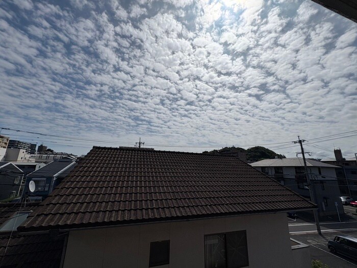 物件内観写真16　(室内からの展望)