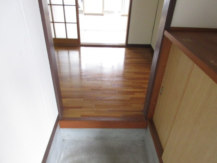 物件内観写真14　(廊下)