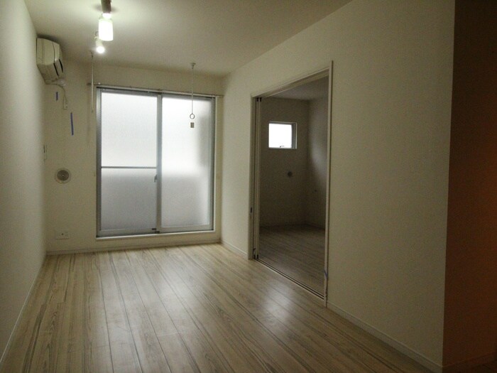 物件内観写真6　(居室)