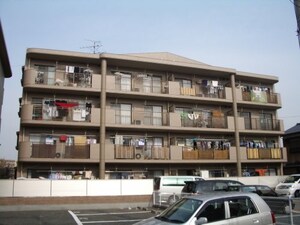 フロ－レス竹下外観写真