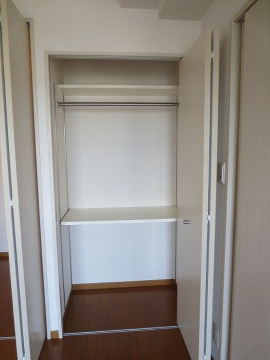 物件内観写真13　(収納)