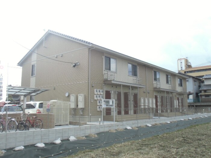 物件外観写真3　(外観写真)