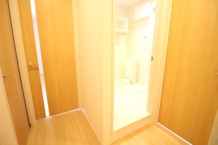 物件内観写真13　(廊下)