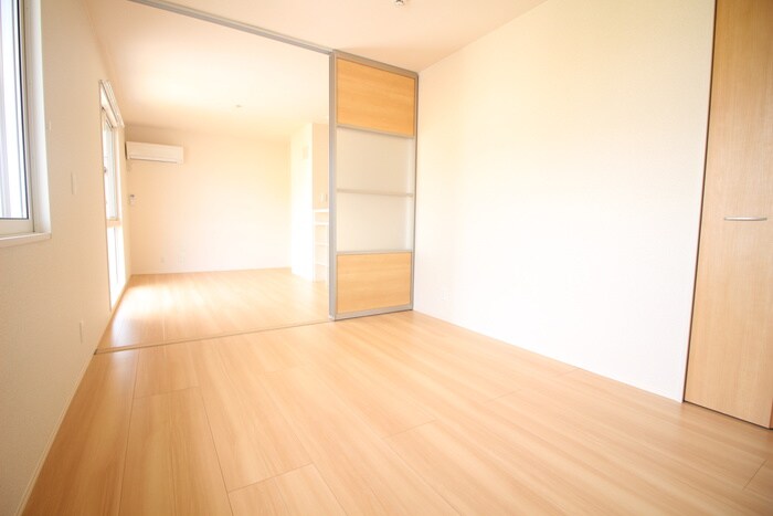 物件内観写真17　(居室)