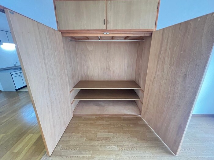 物件内観写真8　(収納)