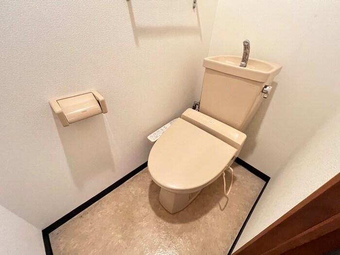 物件内観写真10　(トイレ)