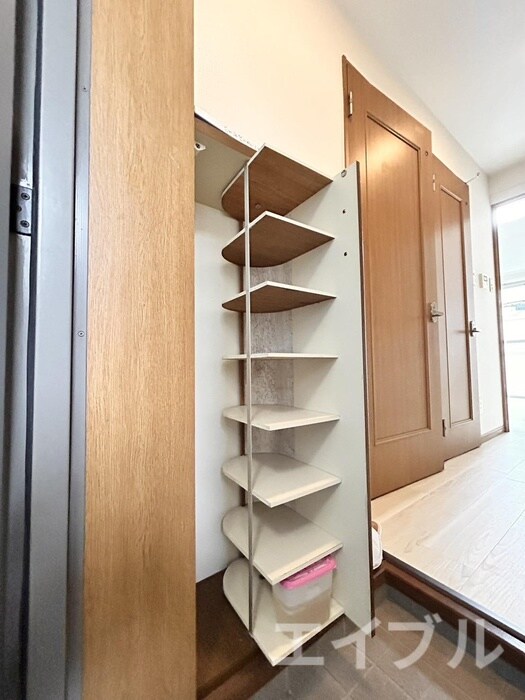 物件内観写真6　(靴箱)