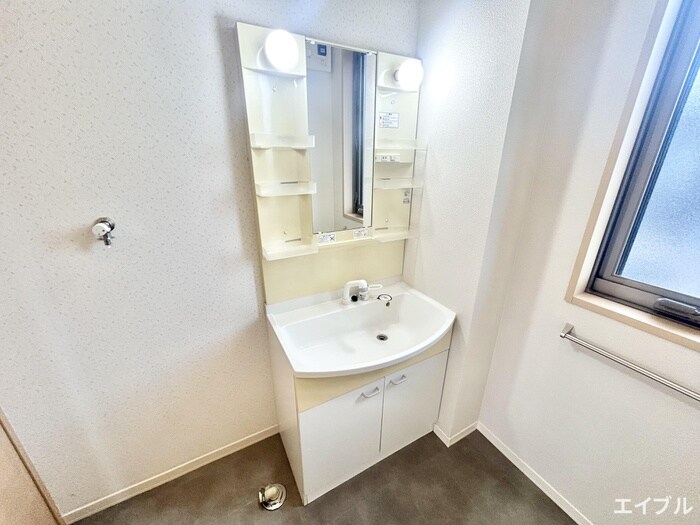 物件内観写真8　(洗面)