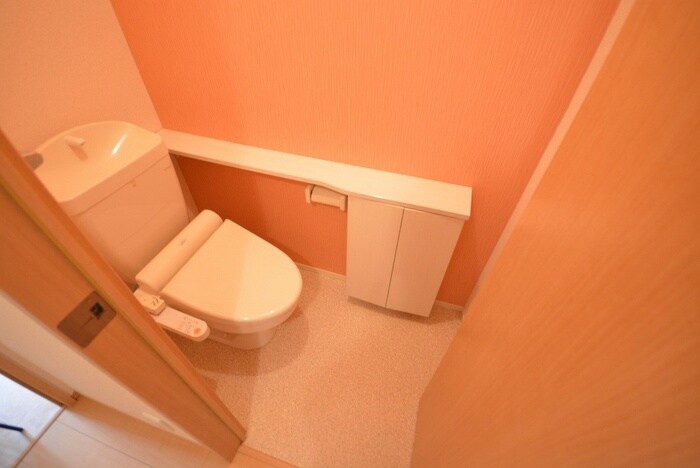 物件内観写真9　(トイレ)