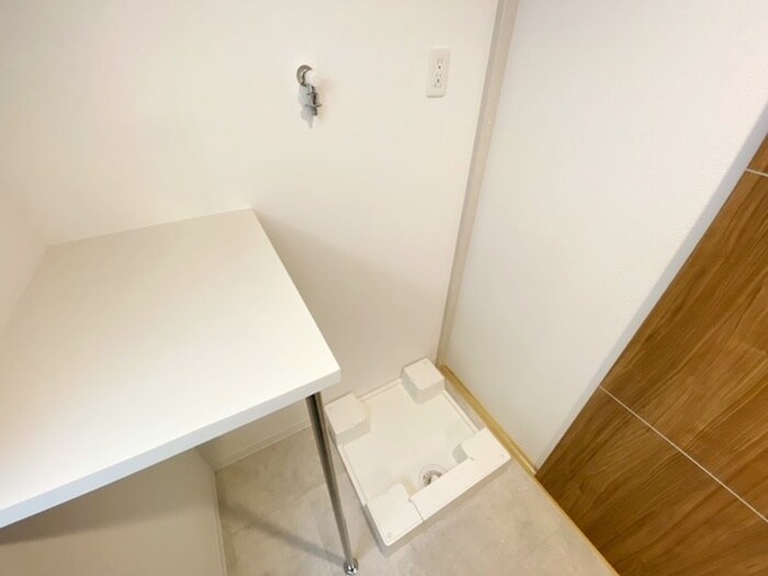 物件内観写真13　(洗濯機置場)