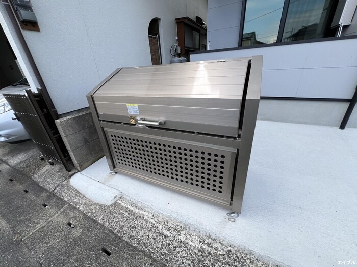 物件外観写真4　(建物設備)