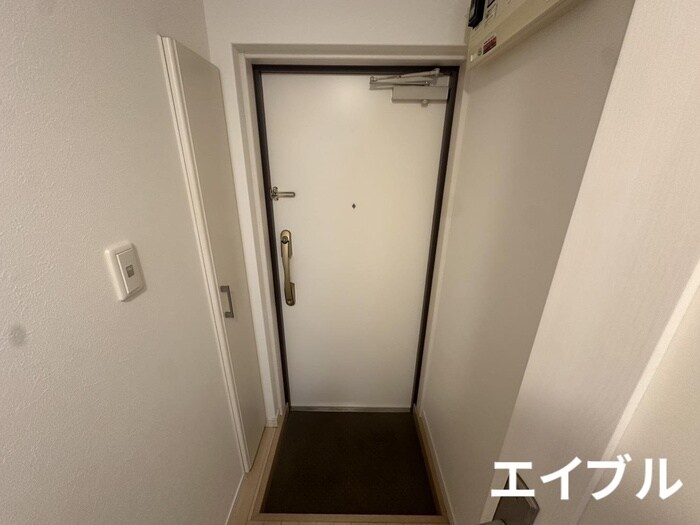 物件内観写真14　(玄関)