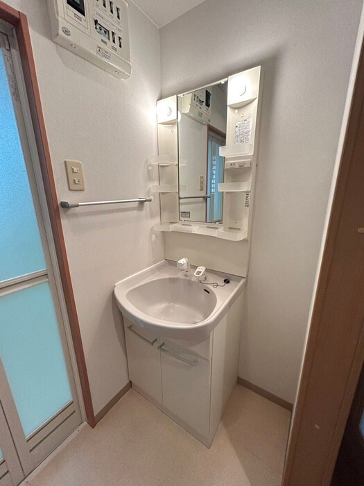 出屋敷館の洗面