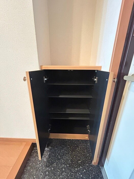 物件内観写真13　(靴箱)