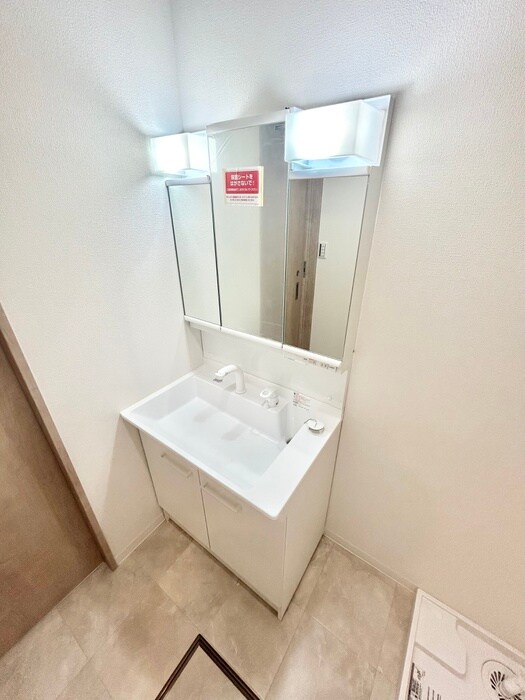 物件内観写真11　(洗面)