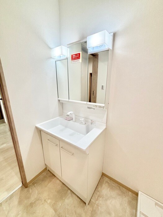 物件内観写真11　(洗面)