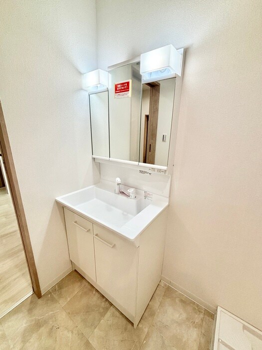 物件内観写真11　(洗面)