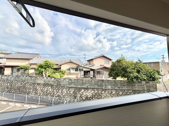 物件内観写真14　(室内からの展望)