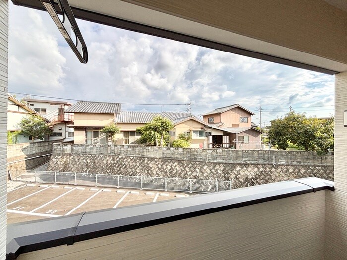 物件内観写真14　(室内からの展望)