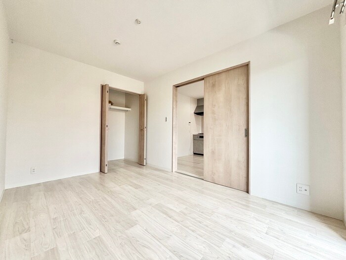 物件内観写真16　(内観写真)