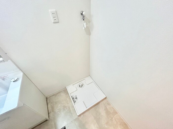 物件内観写真17　(洗濯機置場)