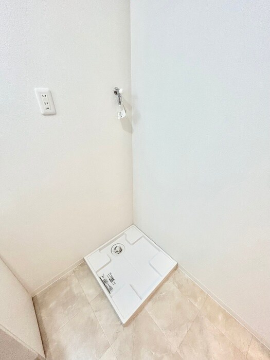 物件内観写真20　(洗濯機置場)