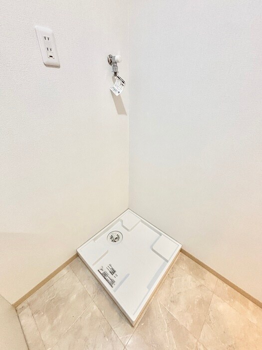 物件内観写真20　(洗濯機置場)