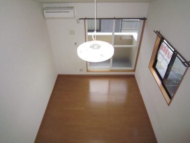 物件内観写真10　(居室)