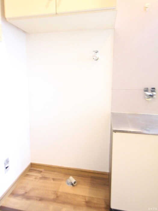 物件内観写真19　(洗濯機置場)