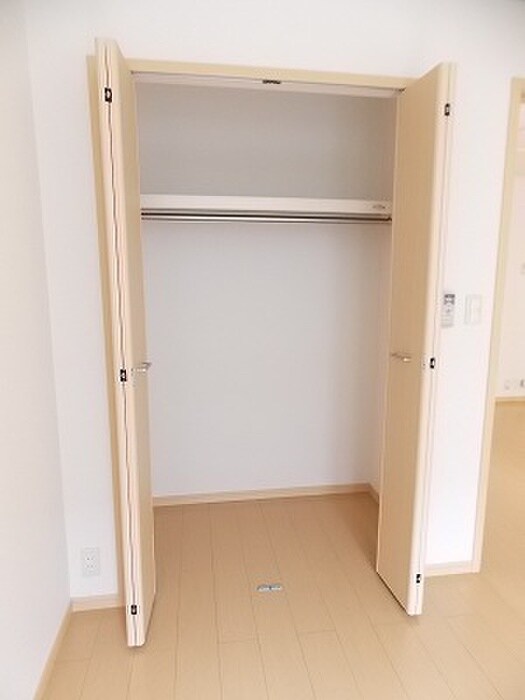 物件内観写真11　(収納)