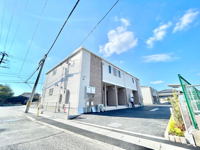 物件外観写真1　(外観写真)