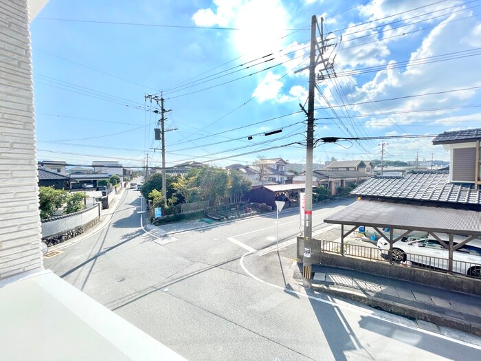 物件内観写真13　(室内からの展望)