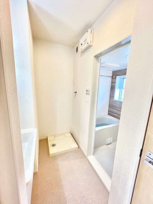 物件内観写真21　(洗濯機置場)