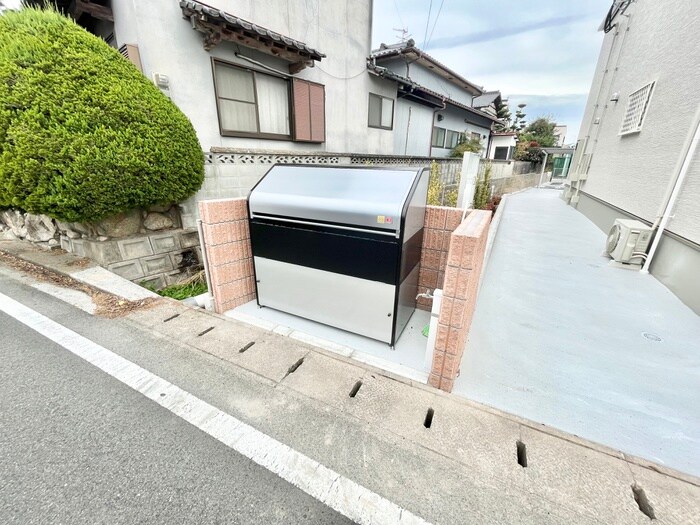 物件外観写真4　(建物設備)