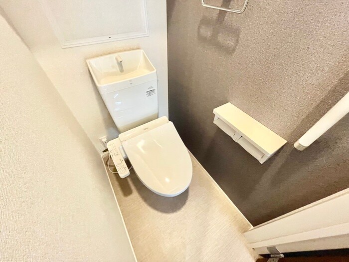 物件内観写真10　(トイレ)