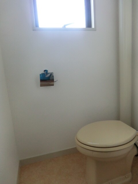 物件内観写真5　(トイレ)