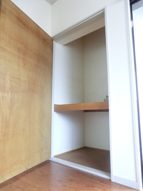 物件内観写真8　(収納)