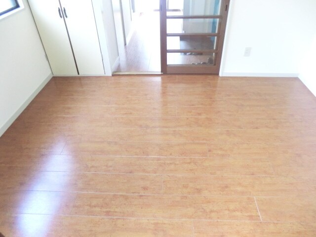 物件内観写真10　(居室)