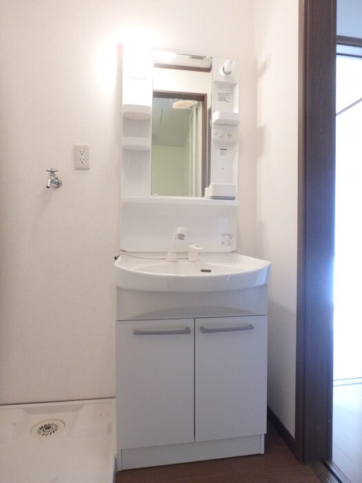 物件内観写真8　(洗面)