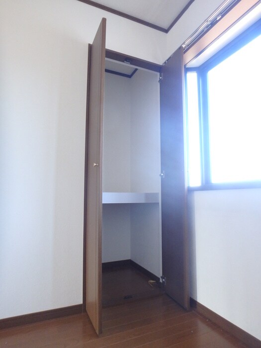 物件内観写真9　(収納)