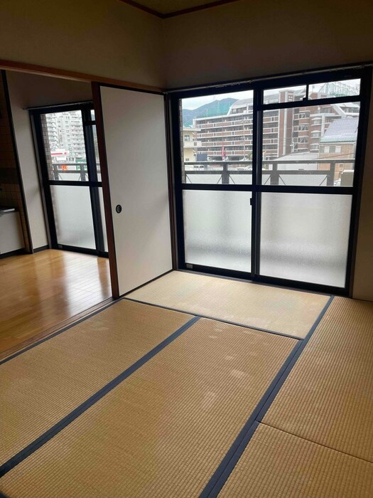 物件内観写真8　(居室)