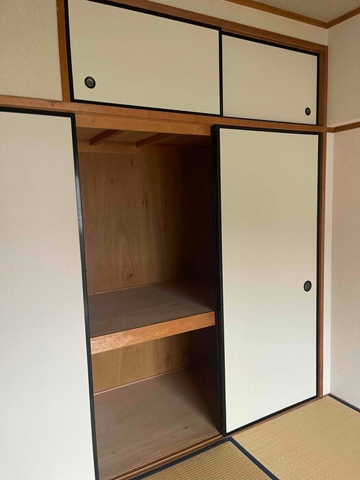 物件内観写真12　(収納)