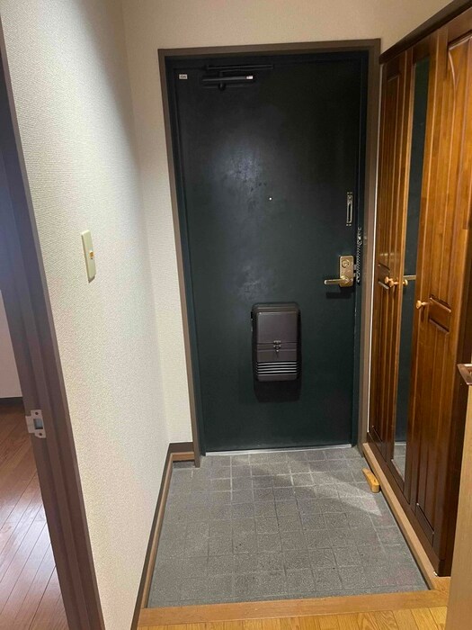 物件内観写真15　(靴箱)