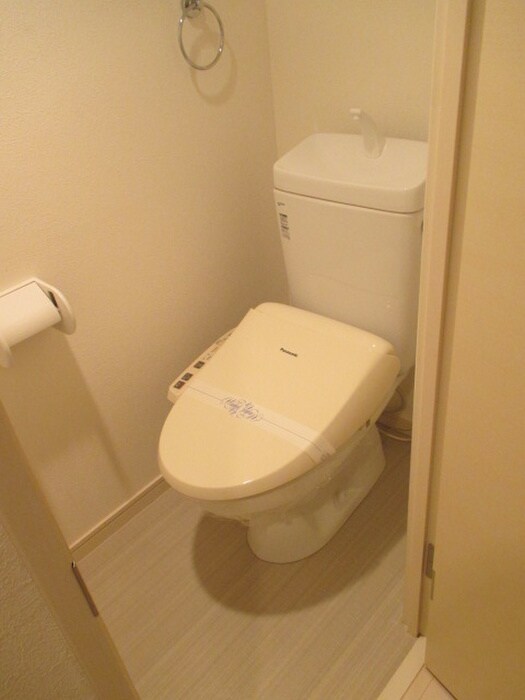 物件内観写真8　(トイレ)