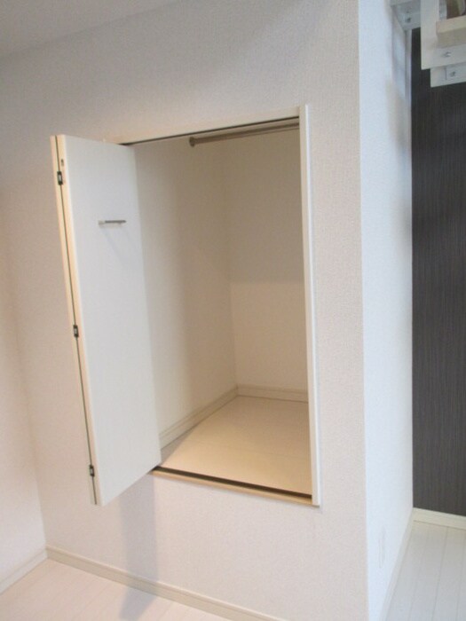 物件内観写真12　(収納)