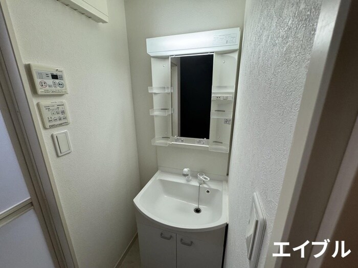 物件内観写真13　(洗面)