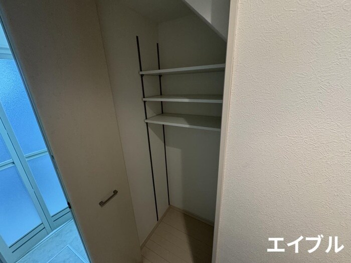物件内観写真18　(収納)