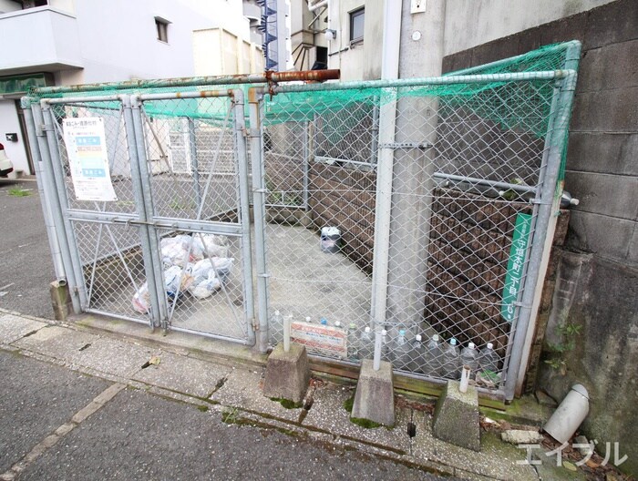 物件外観写真6　(建物設備)