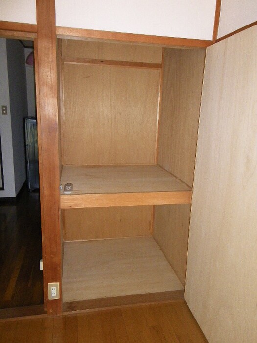 物件内観写真11　(収納)